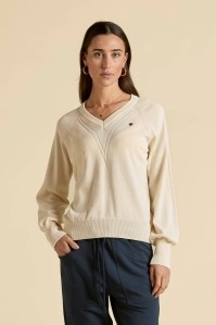Kremowy sweter z dekoltem w serek