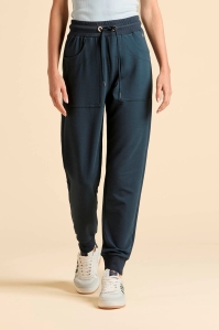Granatowe spodnie dresowe z modalem